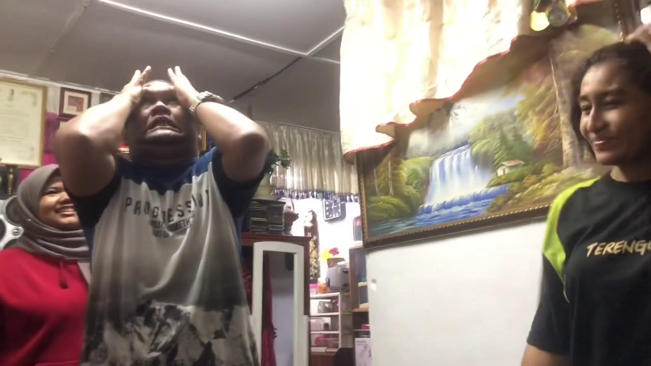Melatah..Sebelom blk KL..kta kasi Latah dulu dua beradik ni. AbgD vs adknya..😂🤣