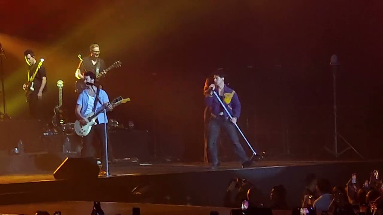 Jonas Brothers- What A Man Gotta do (Manila Concert 02.22.2024)