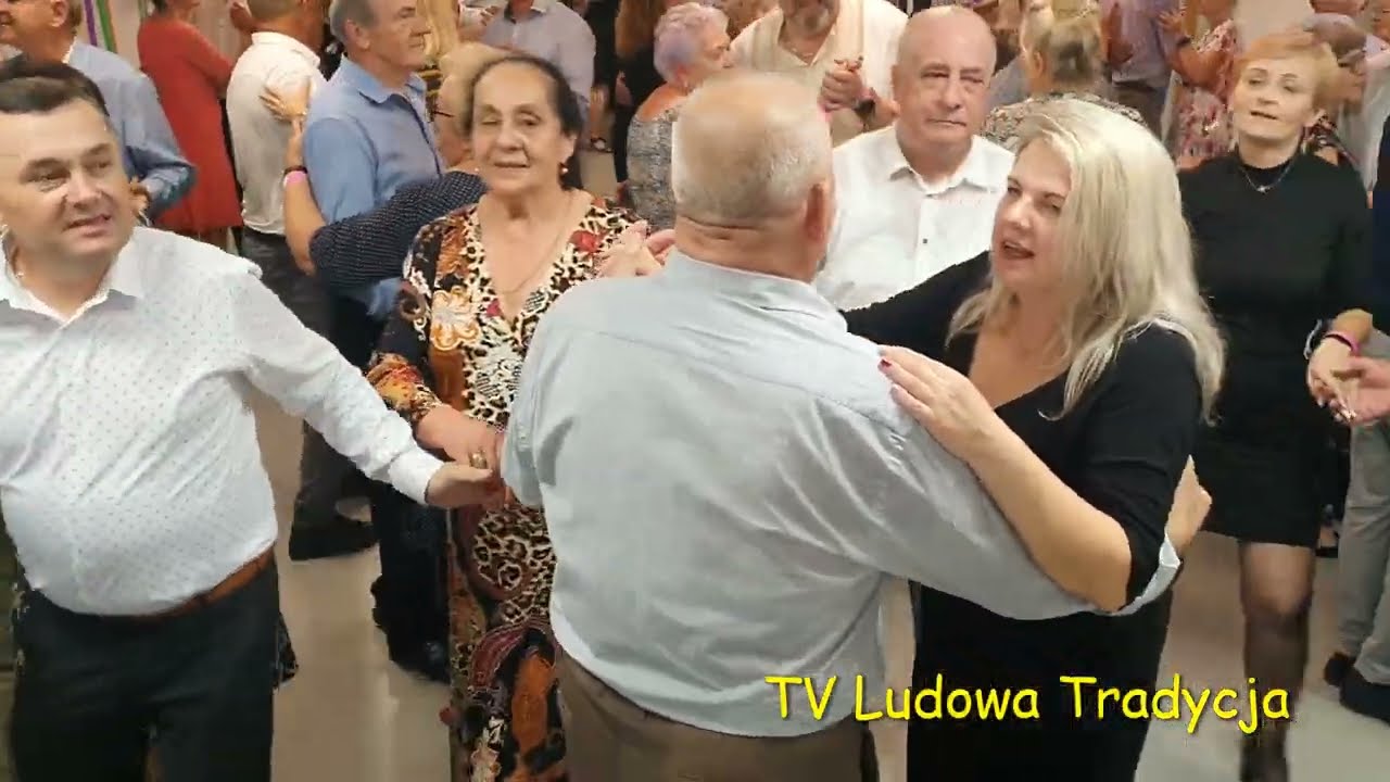 MAMO MOJA UKOCHANA dedykacja zaśpiewana przez syna Sebastiana dla mamy Renatki