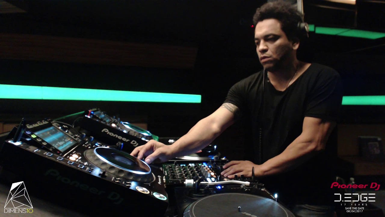Marcio S. @ DIMENS10 | D-Edge Live