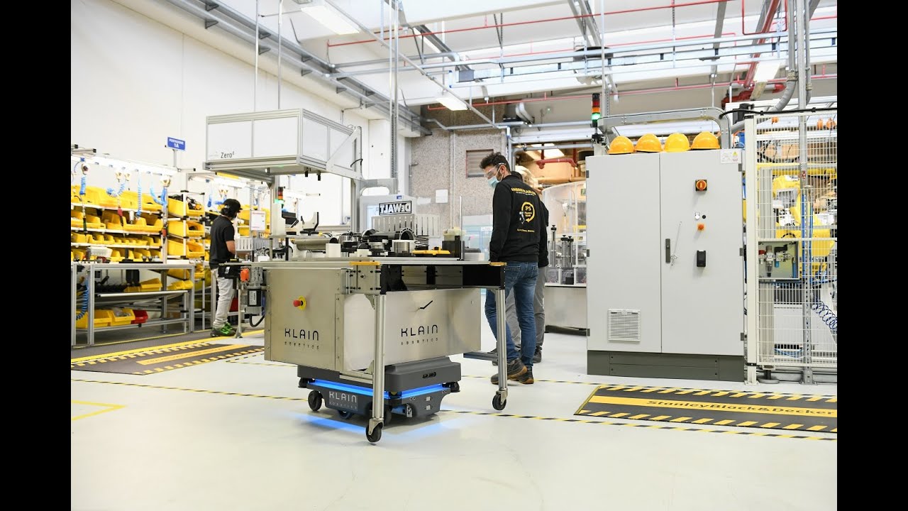 DEWALT Stanley Black & Decker in Perugia integrated 2 MiR200 robots in a fully automated workflow.