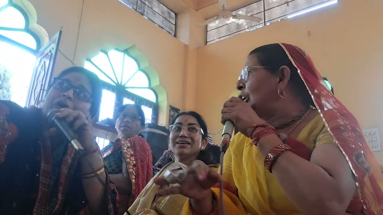रसिया। को मोहल्ला न्यारो है।   💃💯बहुत  सुन्दर  होली भजन 🙏🚩🦚🦚