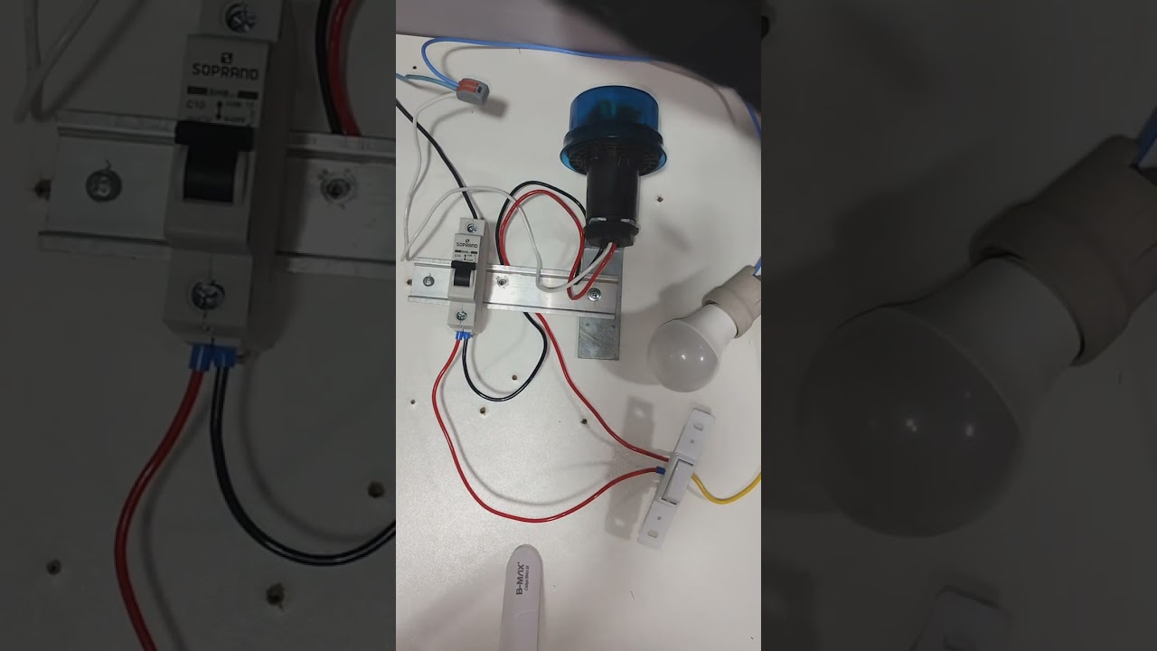 COMO LIGAR UMA FOTOCÉLULA JUNTO COM UM INTERRUPTOR SIMPLES.