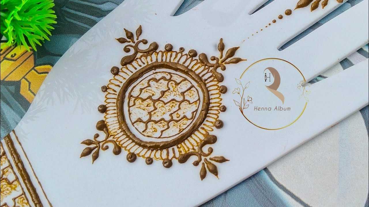Learn this Mandala design with step by step|| simple Mandala design by @HennaAlbum 