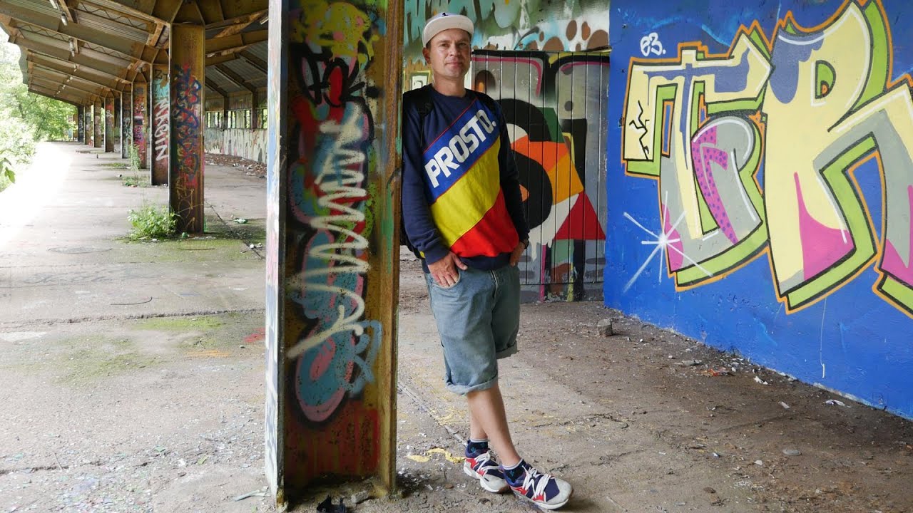 Graffiti na Starym Dworcu Gł&oacute;wnym w Warszawie