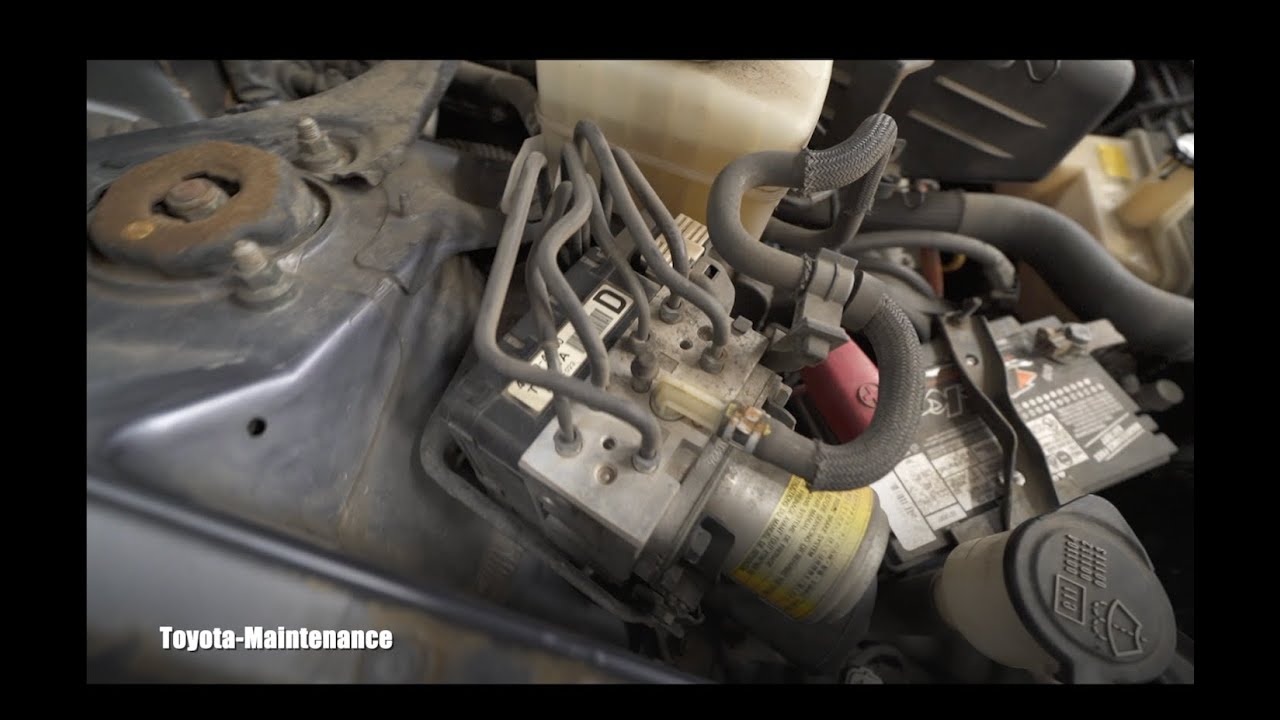 2006 Toyota Highlander Hybrid Brake ABS Problem