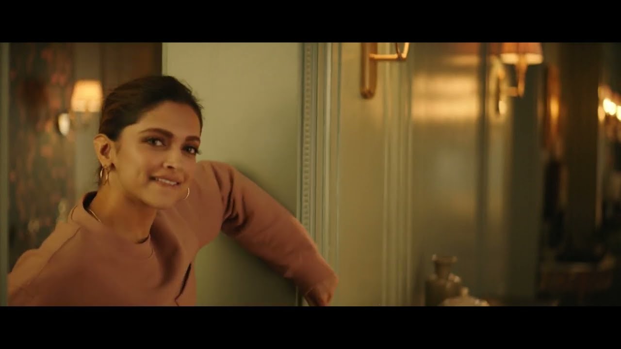 Asian Paints Royale Glitz &ndash; the crack-free Ultra Sheen paint