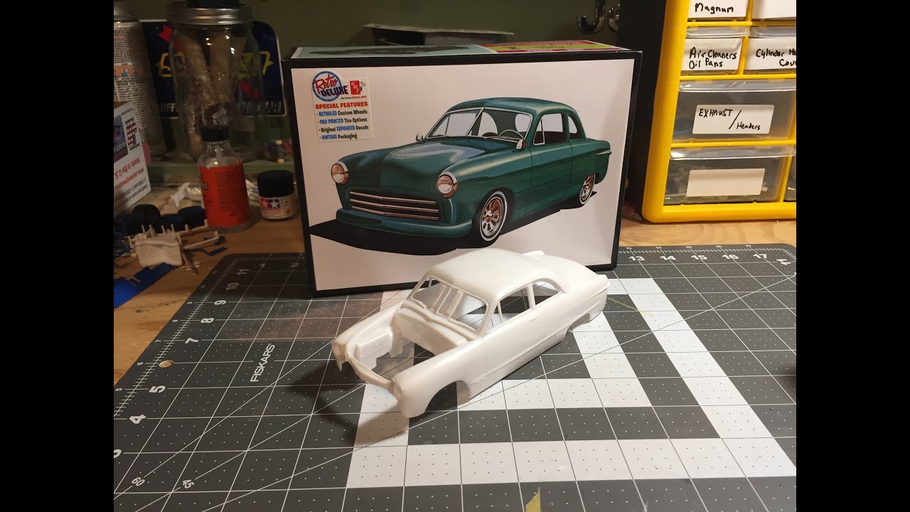 AMT 1949 Ford Coupe Unboxing