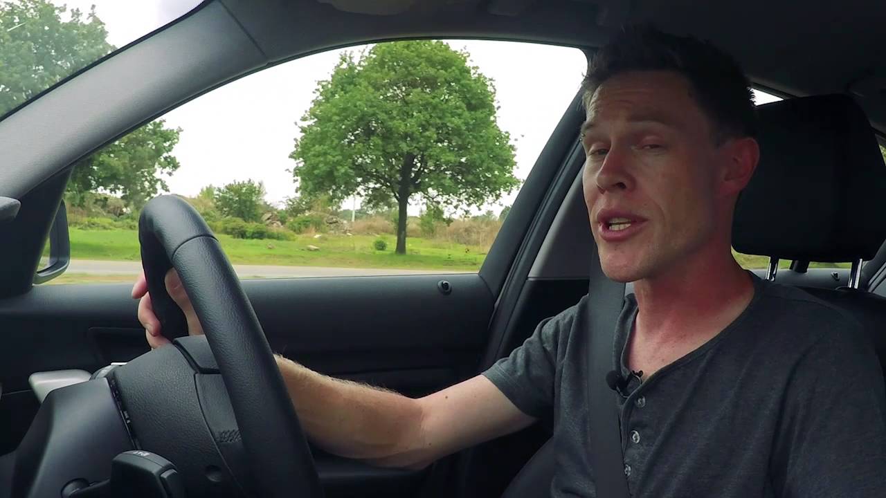 BMW 118i  - Car Review