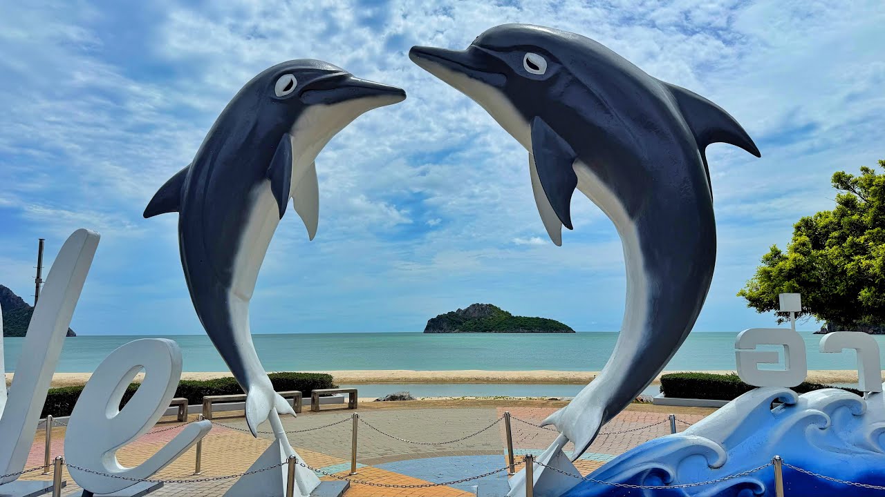 Ao Manao Beach, a peaceful seaside beach in Prachuap Khiri Khan Province  - Walking Tour Thailand 