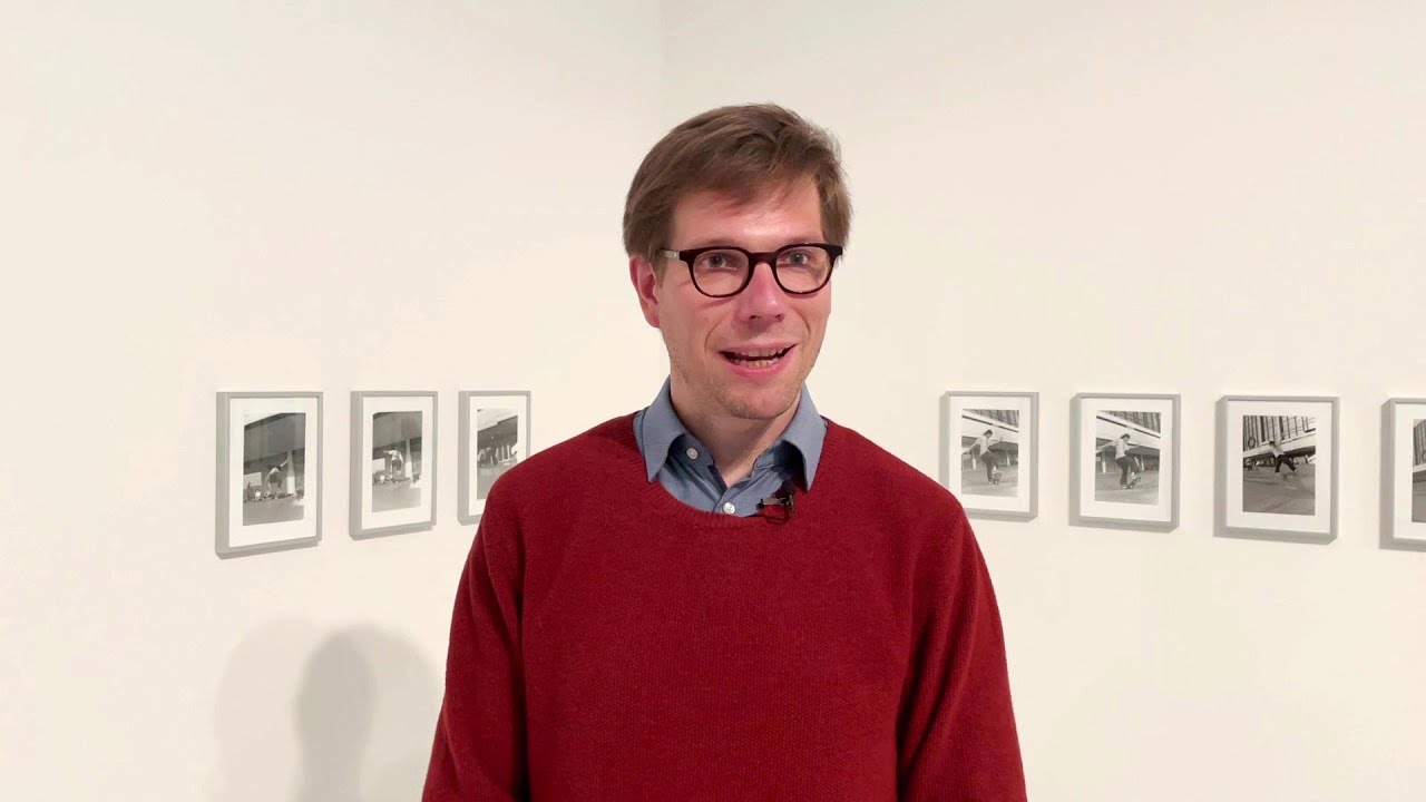 Identit&auml;ten und Ideologien: Adrian Sauer in der Kunststiftung DZ BANK