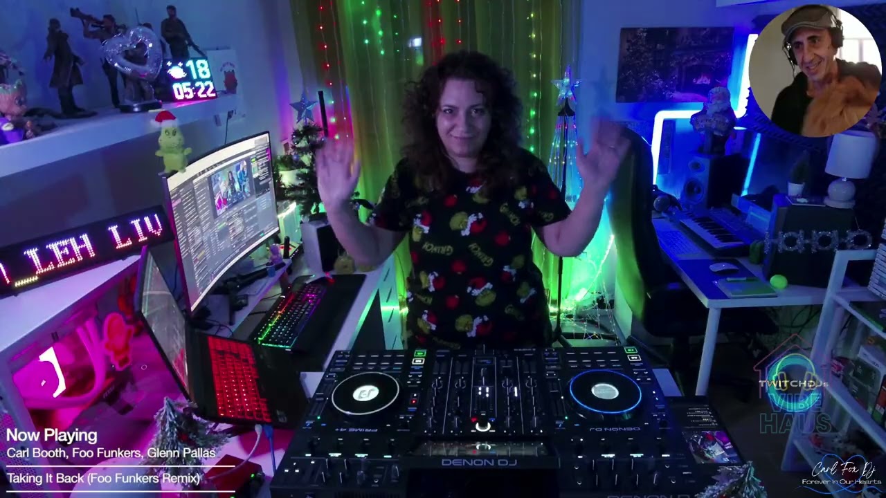 🎄Twitch DJs Christmas Open Format Raid Train - Santa's Grotto Stage | DJ Set LIVE🎧🎶