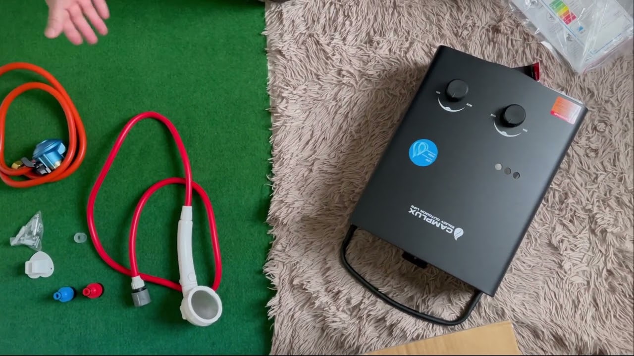 Camplux AY132B 5 Litres Chauffe-eau à Gaz sans réservoir avec Poignée Pliante Portable