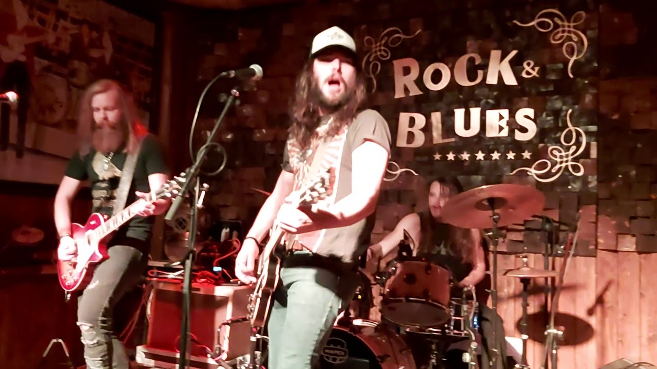 Whiskey in my cup - Them Dirty Roses