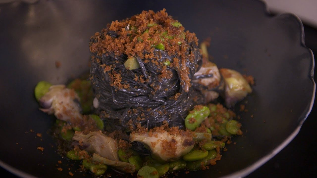 Recette : pâte à l’encre de seiche, au lard et légumes verts - Météo à la carte