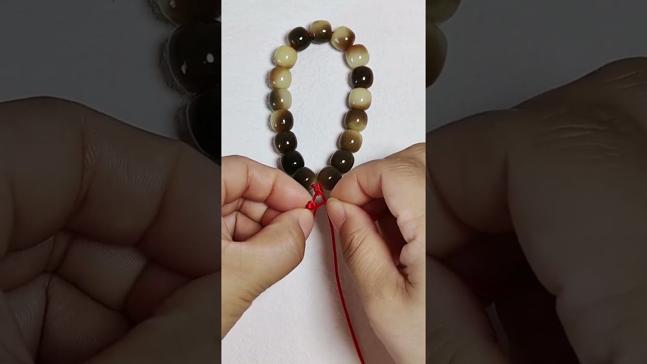 Easy DIY Jewelry Tutorial How to Finish a Beaded Bracelet with a Double Tail Knot  #diy #bracelet
