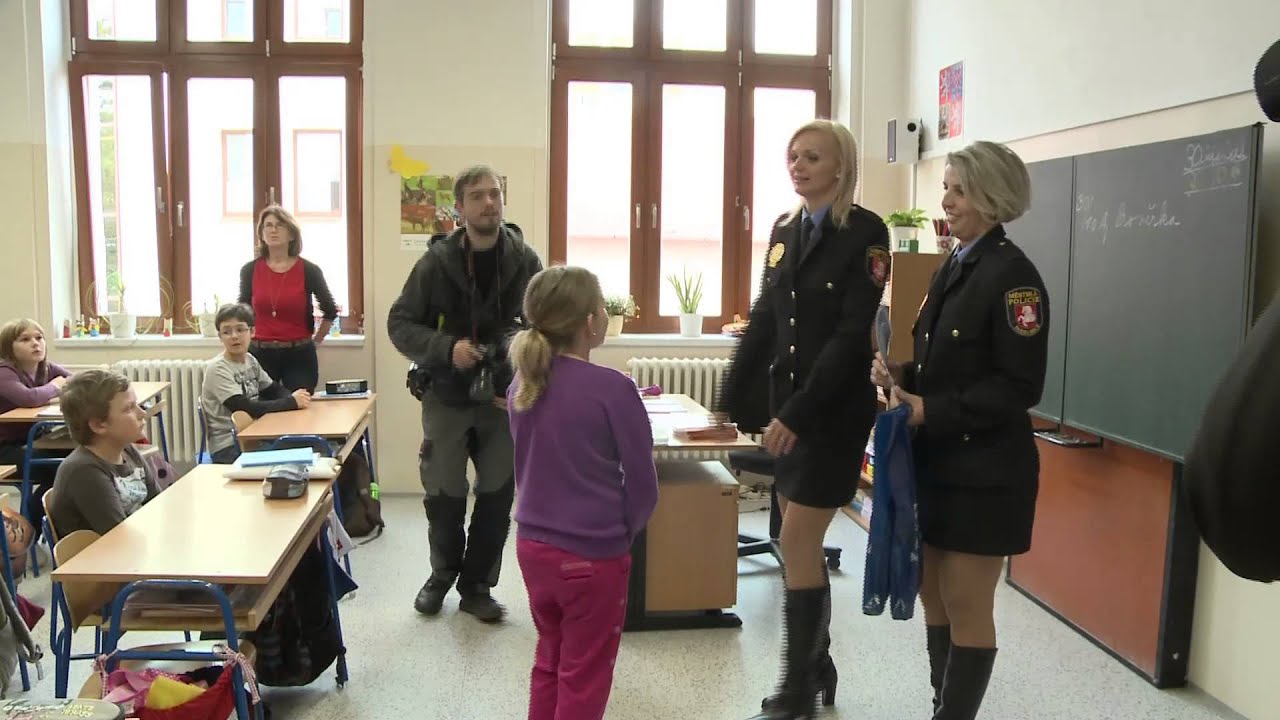 Žáci 4. třídy našli u školy injekční stříkačku, ukázkově zavolali policii