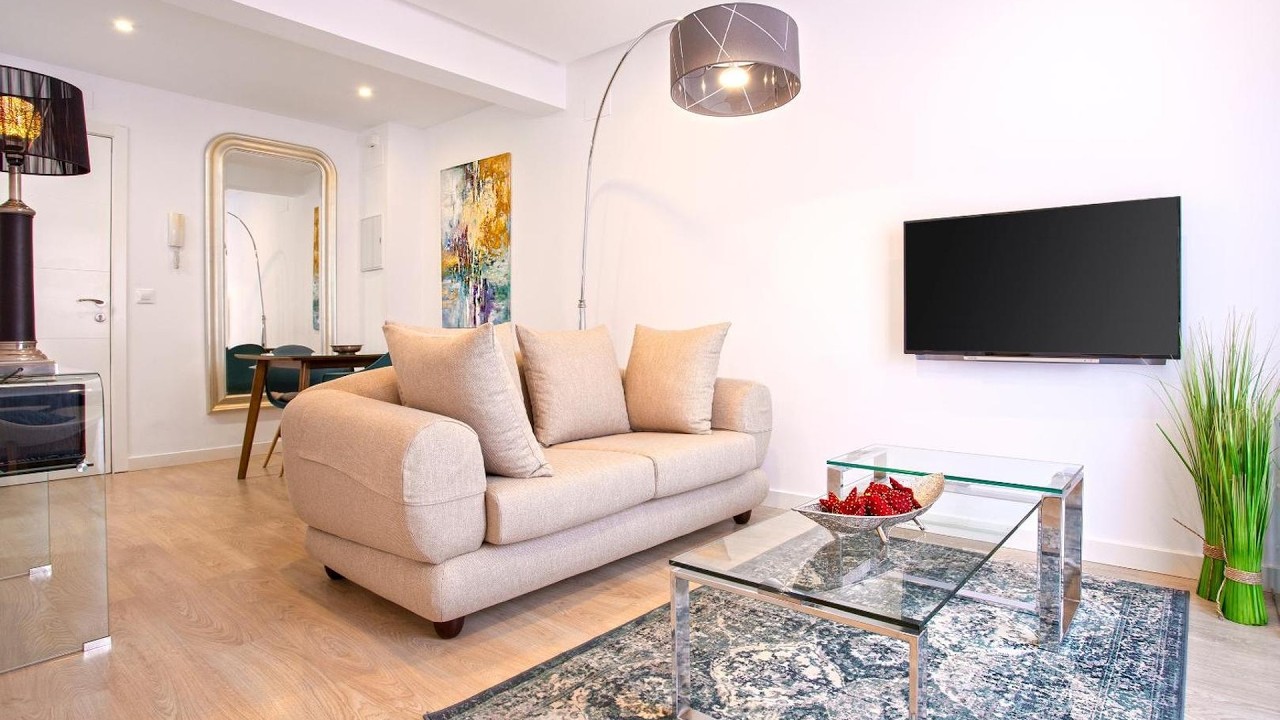 Genteel Home Santa Marta | Seville, Spain | Hotel Review 🏩