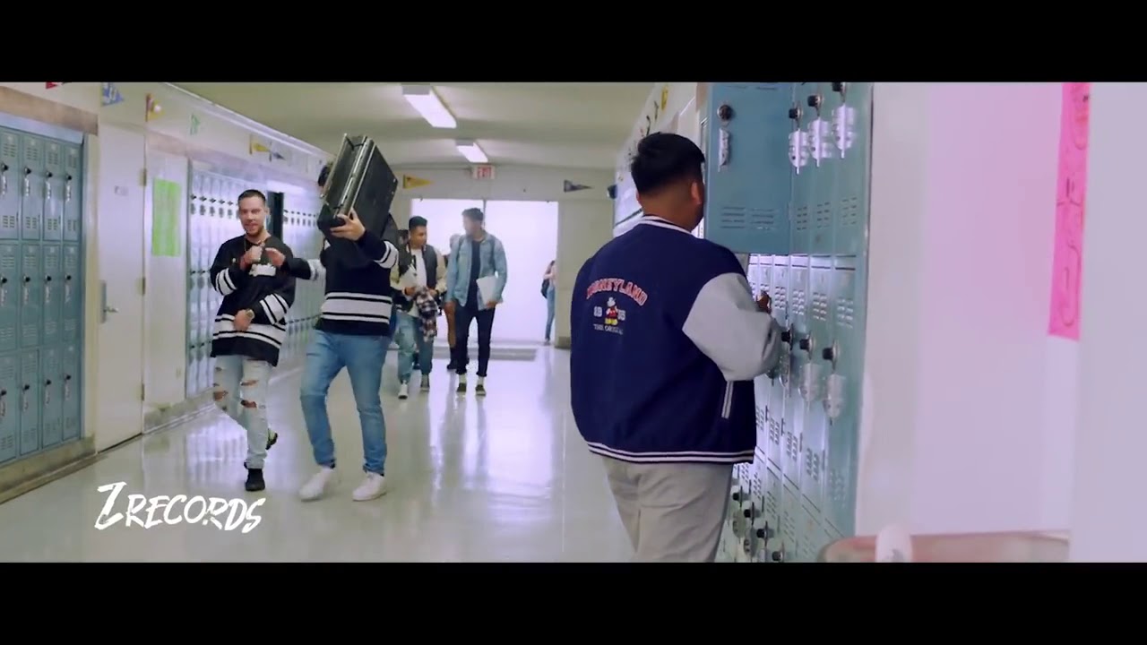 ELLA - JUNIOR H (VIDEO OFICIAL)
