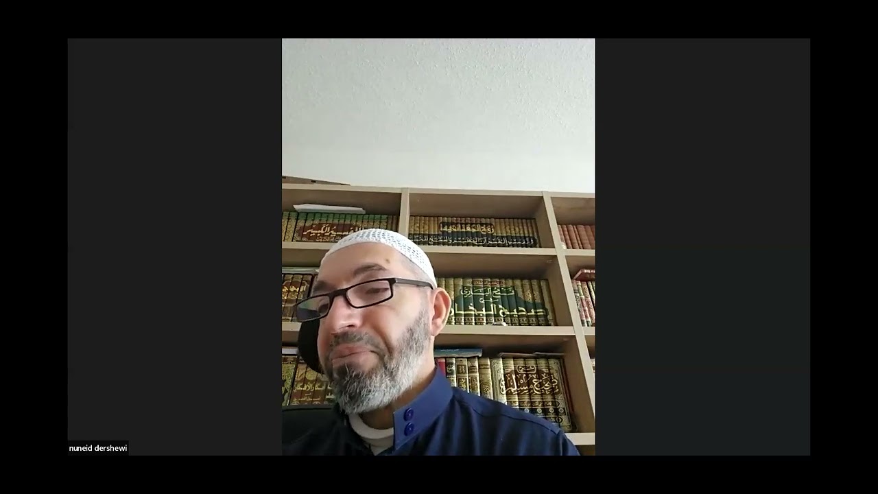 غسل نجاسة الكلب والخنزير سبعًا إحداهن بتراب