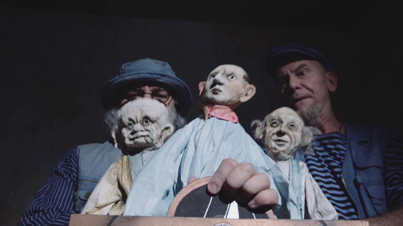 Theatrium Figurentheater  Der Hundertjährige, der aus dem Fenster stieg und verschwand