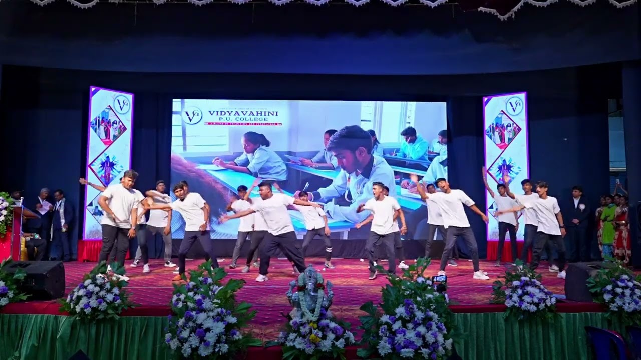 V-EXCELLENCE 2025 | BOYS DANCE PERFORMANCE | TRIBUTE TO SENIORS