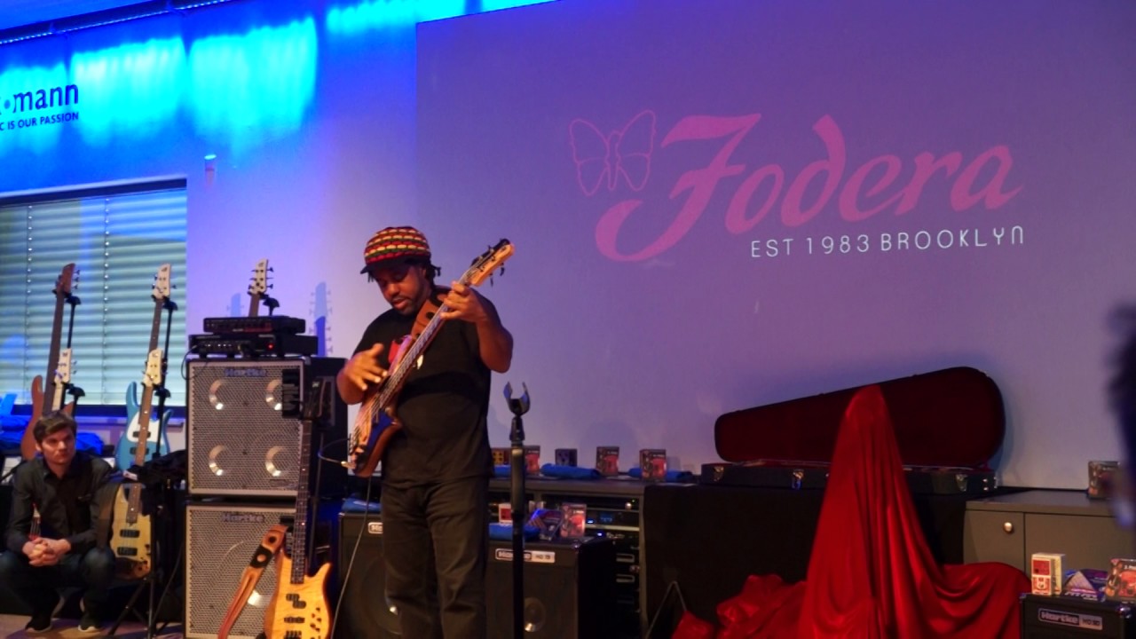 FODERA and VICTOR WOOTEN as thomann.de BassDay 2016/10/29- 1