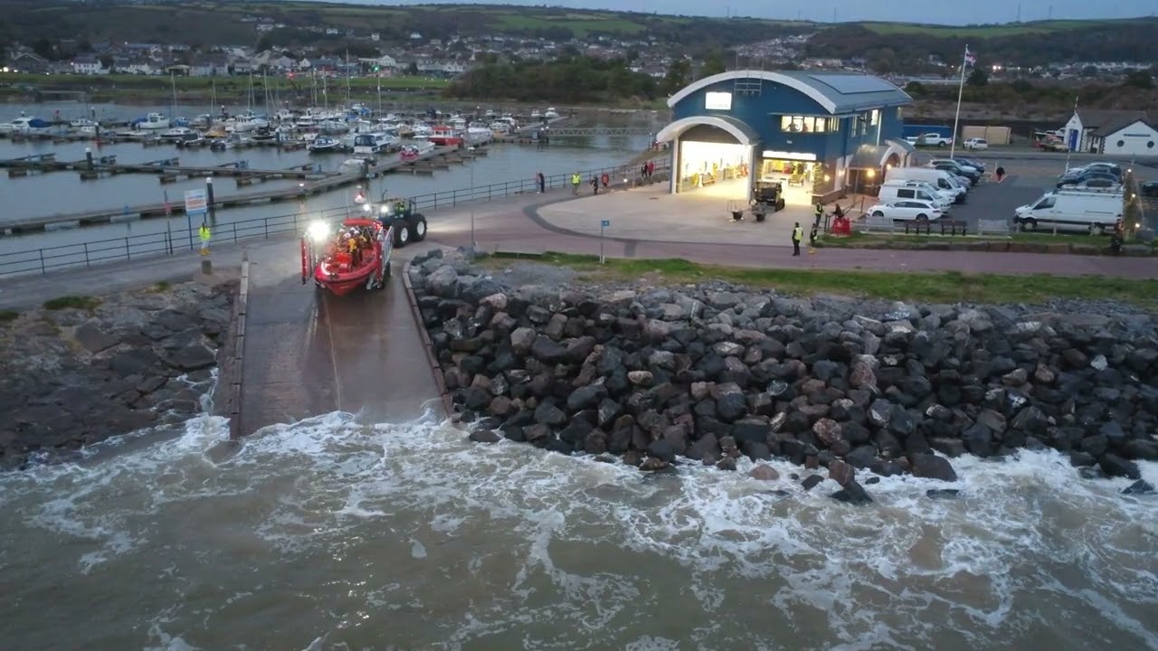DJI 0146 - BURRY PORT RNLI B CLASS ATLANTIC LIFEBOAT LAUNCH  7-10-2025 - DJI MINI 4K DRONE