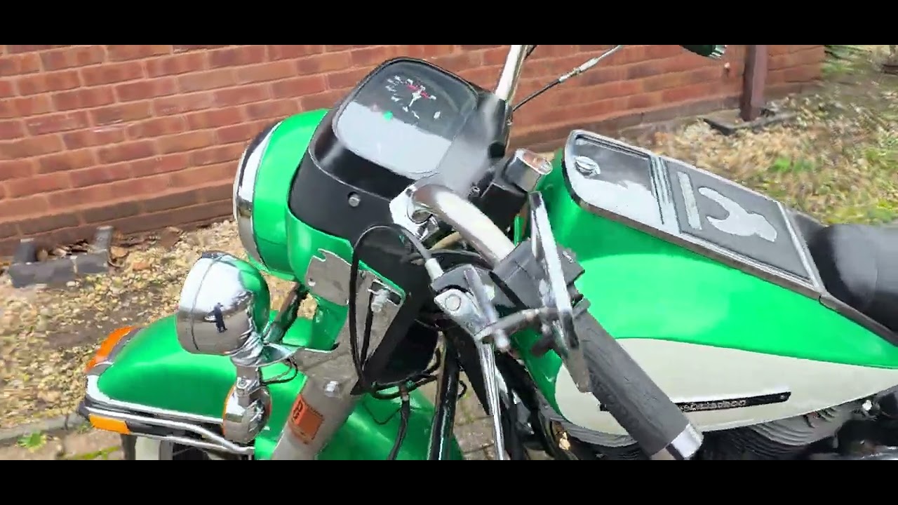 Harley Davidson FLT 80 Tour glide start and walk around
