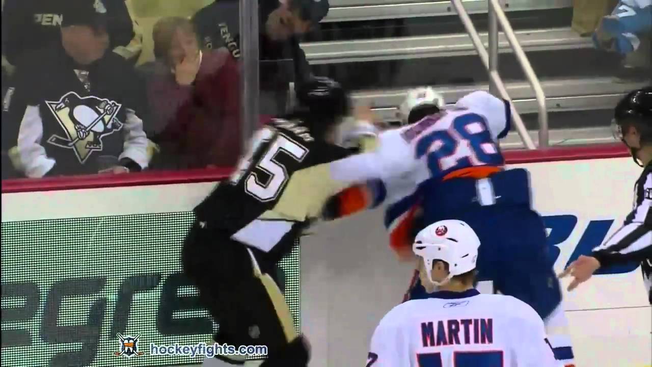 Zenon Konopka vs Arron Asham Jan 25, 2011
