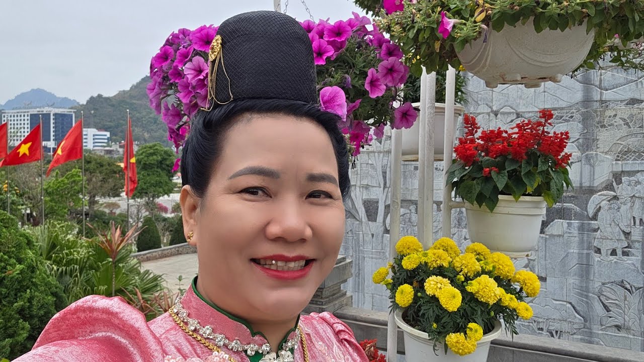 Mỹ Duyên lâu lắm rồi không lên Thuận Châu gặp toàn người quen