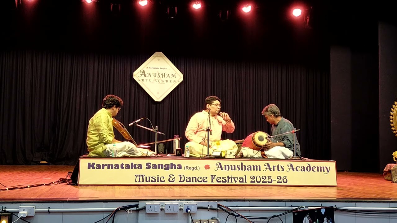 Rama nee samanamevaru - Kharaharapriya - Roopakam