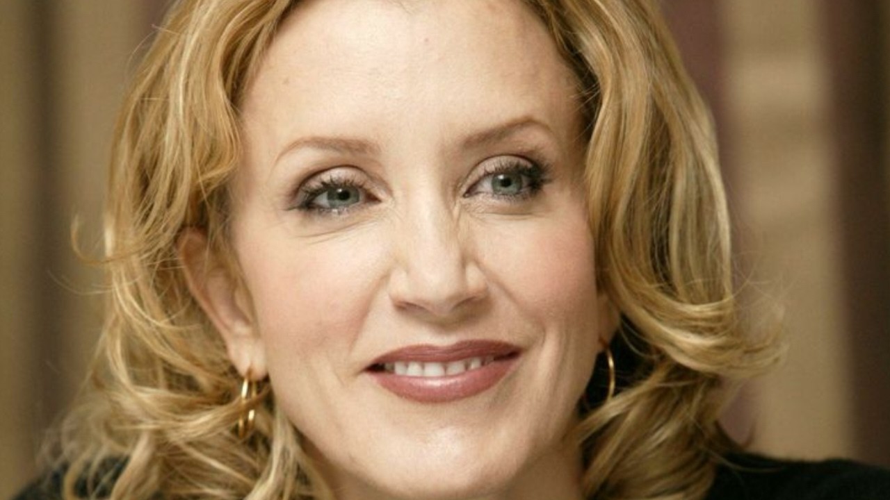 14 Sexy Photos of Felicity Huffman