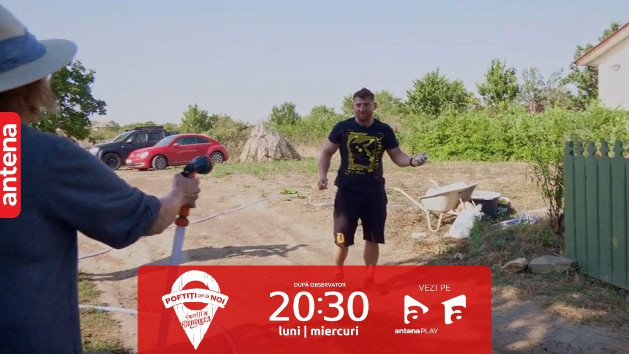 Distracție și muncă. Cine a fost udat cu furtunul!