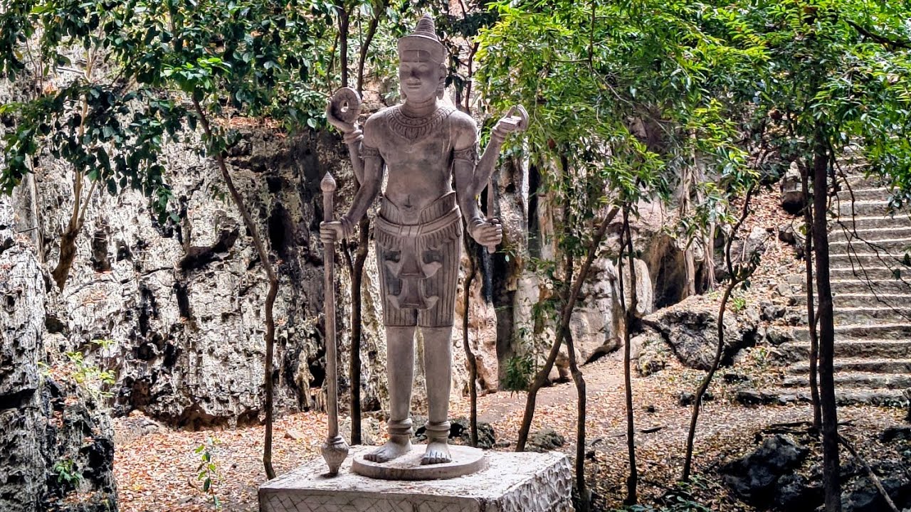 Secret Entryway to Pkar Slar Cave Phnom Sampov