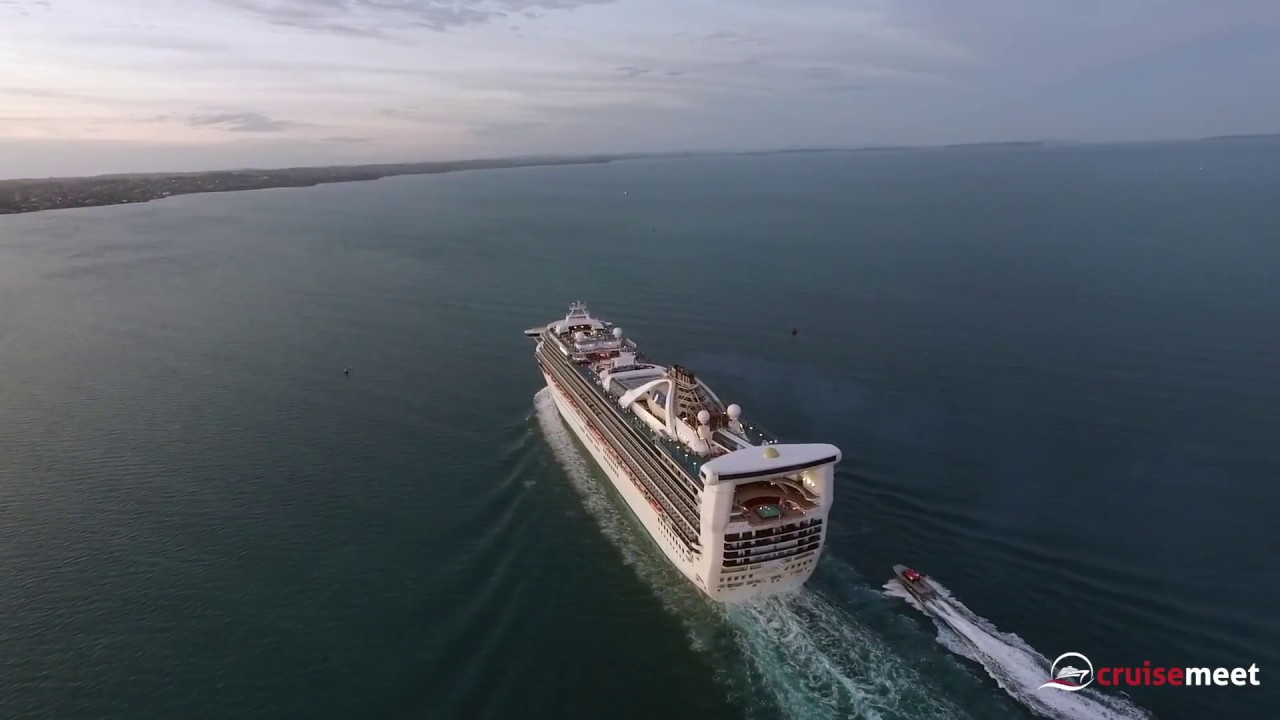 10 cruise ships by drone!