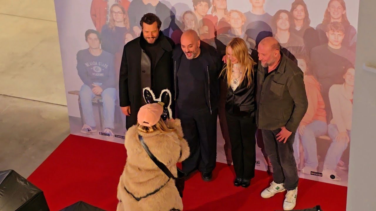 T'as Pas Chang&eacute;, Vanessa Paradis, Laurent Lafitte, J&eacute;r&ocirc;me Commandeur, Photocall, Red Carpet, Paris