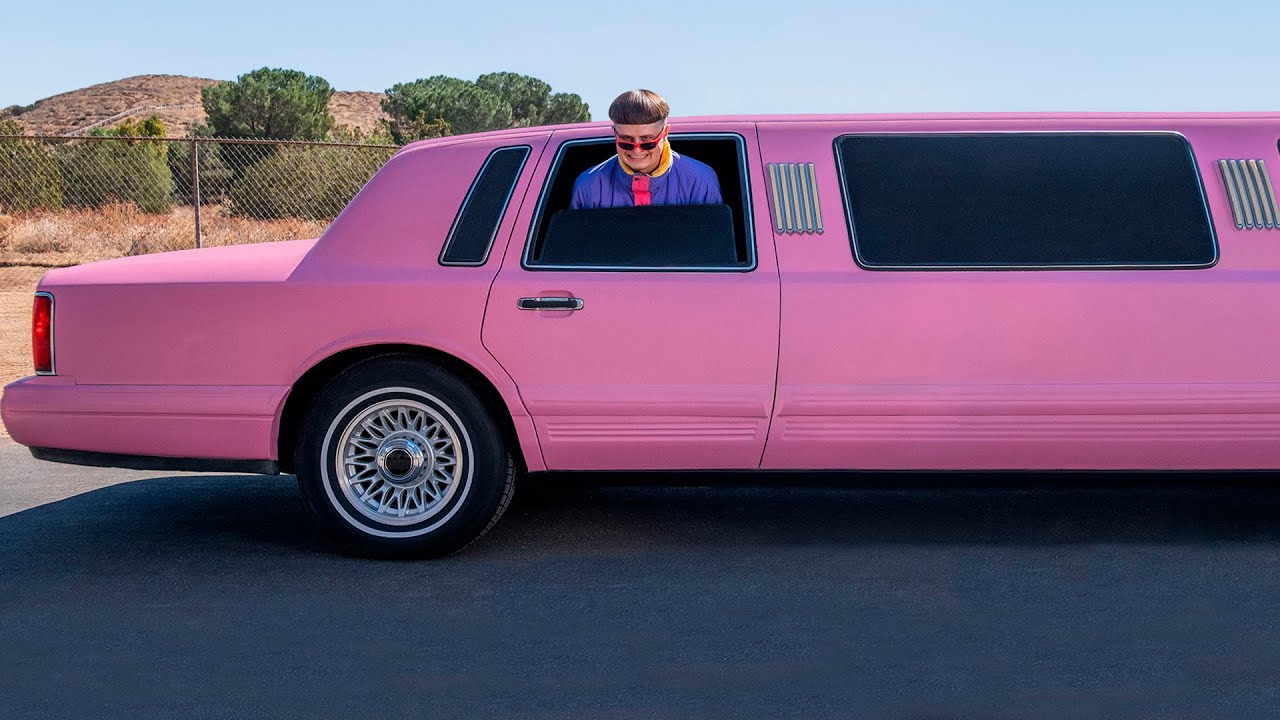 Oliver Tree - Cash Machine [Lyric Video]