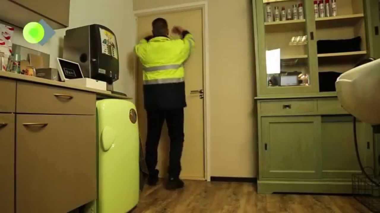 Deurprocedure bij afdraaiende deur (met voice over)