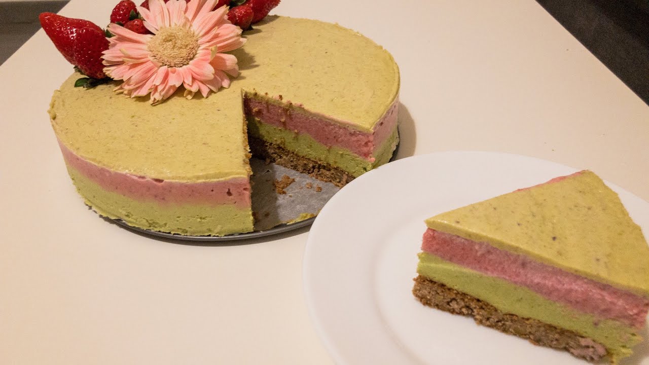 Pistachio Strawberry Mousse Cake - (Gluten free & Vegan) كيك الفستق مع الفراولة