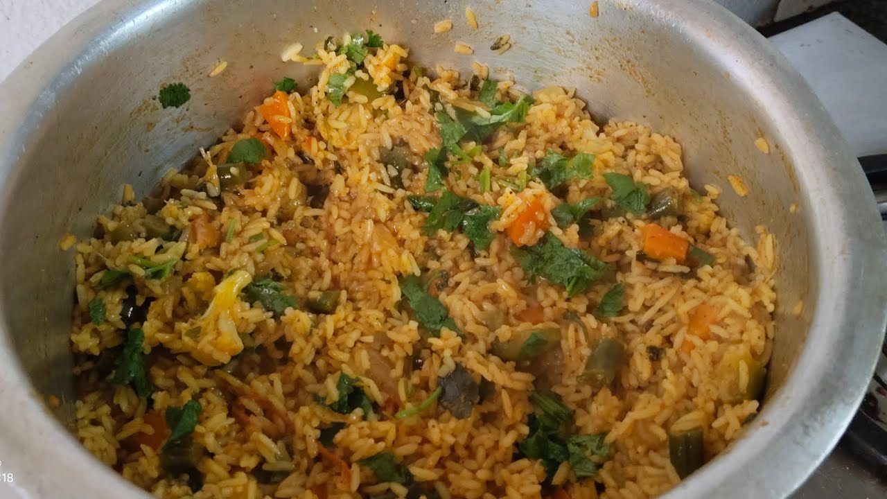 Masaledar Veg Pulao 🍚 Ghar Jaisa Veg PulaoEasy Masaledar 