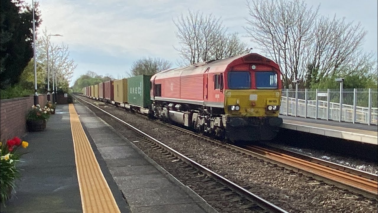 66185 DP World London with 10 containers 09:27 84L Lea Road 6/4/2024