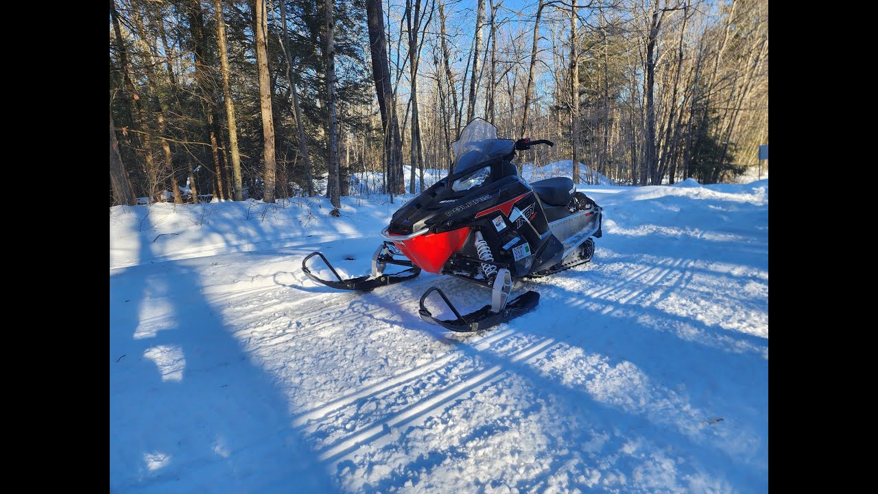 Polaris Indy 800 Snowmobile Ride Around Otis, Massachusetts