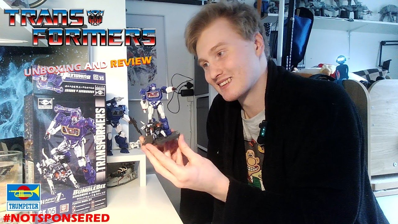 Trumpeter Transformers Soundwave Model Kit [Unboxing And Review]