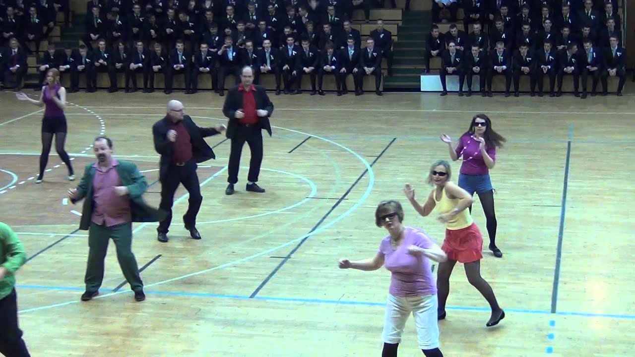 UMSZKI Szalagavató 2012 Tanárok tánca (GANGNAM STYLE)