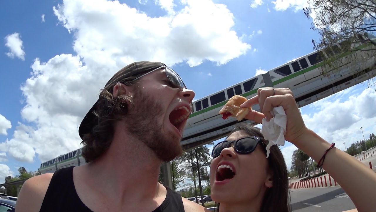A Day At Magic Kingdom - MMD [Vlog_10]