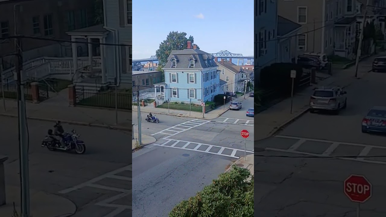 Harley Davidson with loud exhaust violating city noise ordinance #violation #streetbeast
