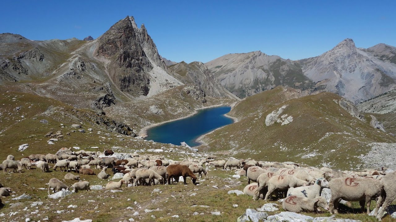 Col de Mary par les lacs de Marinet et du Roure