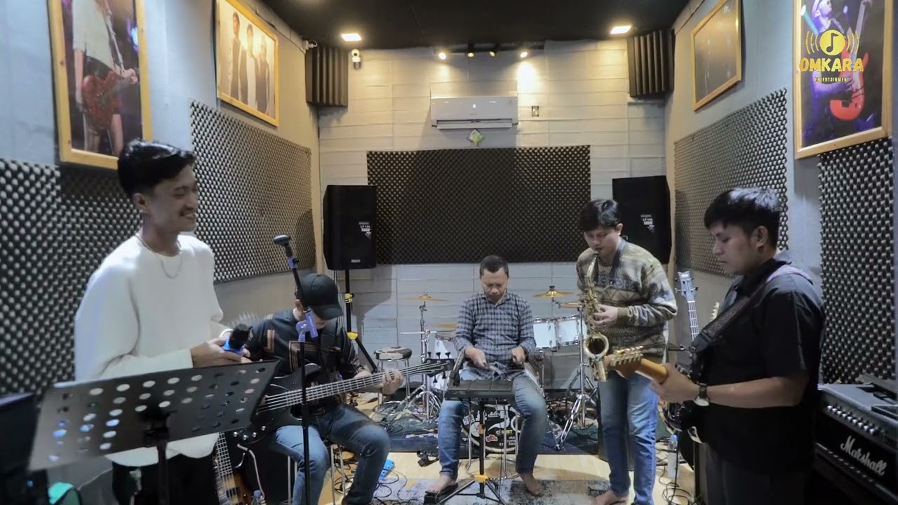 CINTAKU - CHRISYE Live Cover | Omkara Music Entertainment 