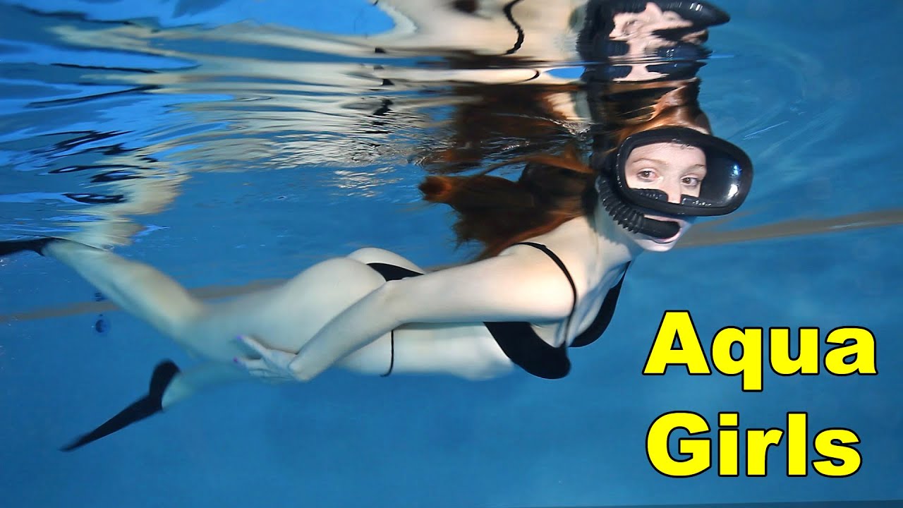 Small Black Bikini Snorkel Girl